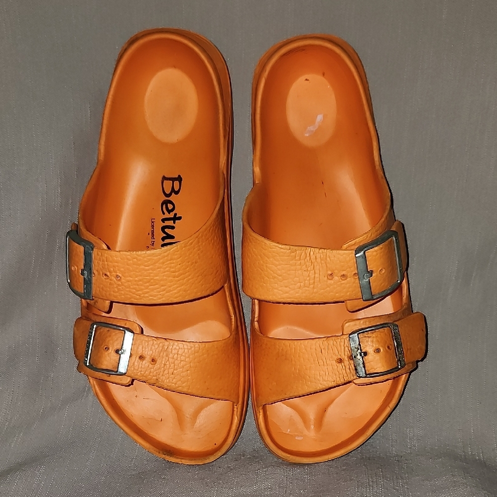 World Walker By Betula Orange Unisex Sandal. M8, W10